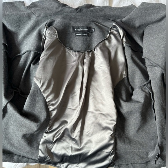 Women’s Studio by Torrid Blazer  Size 3 22/24 Color Gray - Picture 5 of 9